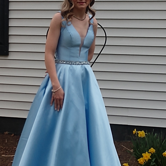Clarisse Prom Dress Powder Blue princess lace up jewels size 4 - Picture 1 of 9